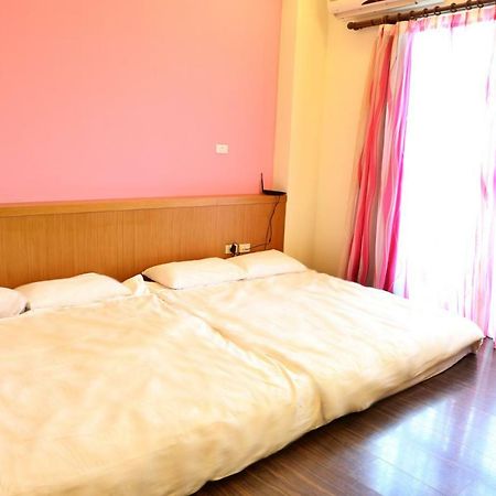 Happy Corner Homestay Taitung Ruang foto